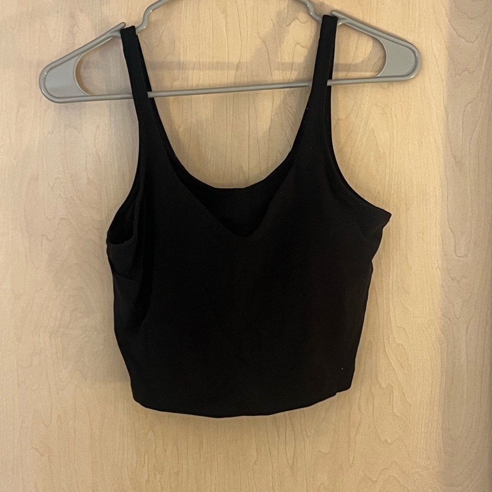lululemon athletica black sleeveless crop tank top fitted
